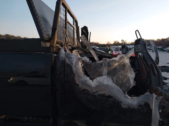 2019 Ford F-350 with VIN 1FT7X3BT8KEF10329, listed as a IAAI auction lot 40903813 with Not Provided miles and . Bid and sale history available at DreamBid. Image 8.