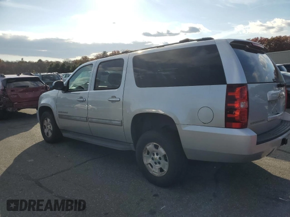 2013 Chevrolet Suburban LS with VIN 1GNSKHE76DR182853, listed as a Copart auction lot 77816574 with 232,842 mi miles and Clean Title. Bid and sale history available at carsss.com. Image 2.