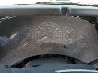 2000 GMC New Sierra 1500 SLE with VIN 1GTEC14W0YZ248659, listed as a Copart auction lot 44751355 with 0 mi miles and Salvage Title. Bid and sale history available at carsss.com. Image 9.