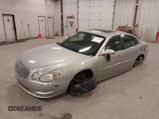 2008 Buick LaCrosse CXL with VIN 2G4WD582181278869, listed as a IAAI auction lot 41734181 with 152,518 mi miles. Bid and sale history available at carsss.com. Image 17.