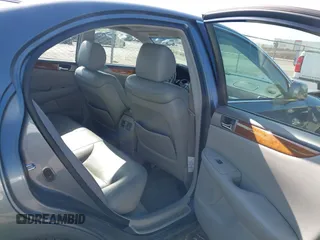 2005 Lexus ES 330 with VIN JTHBA30G155069616, listed as a IAAI auction lot 42093544 with 291,157 mi miles. Bid and sale history available at carsss.com. Image 8.