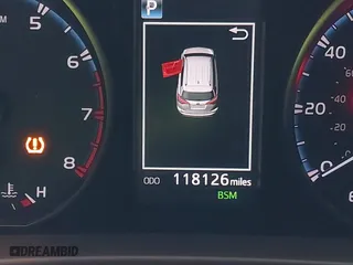 2018 Toyota RAV4 XLE with VIN JTMRFREV6JD222115, listed as a IAAI auction lot 41505367 with 118,126 mi miles. Bid and sale history available at carsss.com. Image 15.