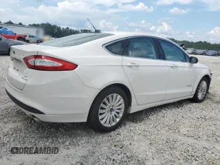2014 Ford Fusion SE Hybrid with VIN 3FA6P0LU4ER363094, listed as a Copart auction lot 63460005 with 146,925 mi miles and Clean title. Bid and sale history available at DreamBid. Image 3.