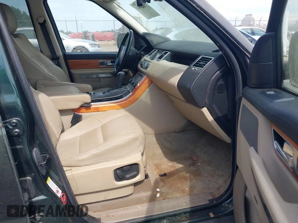 2011 Land Rover Range Rover Sport HSE с VIN SALSF2D43BA295388, выставлен на аукционе IAAI как лот 42664915 с пробегом Не указан миль и . История ставок и продаж доступна на DreamBid. Изображение 5.