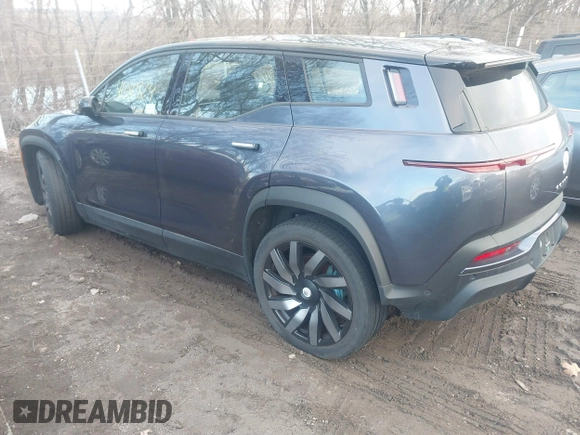 2023 Fisker Ocean One z VIN VCF1ZBU24PG005236, wystawiony jako IAAI lot #41380824 z przebiegiem 7975 mil mil oraz . Historia ofert i sprzedaży dostępna na DreamBid. Obrazek 3.