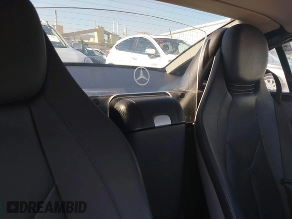 2006 Mercedes-Benz SLK 350 with VIN WDBWK56FX6F121510, listed as a IAAI auction lot 42086081 with 88,615 mi miles and . Bid and sale history available at DreamBid. Image 8.
