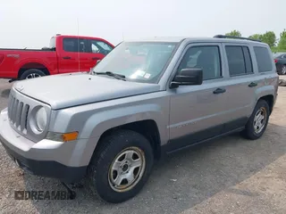 2014 Jeep Patriot Sport z VIN 1C4NJPBA7ED799566, wystawiony jako IAAI lot #42424762 z przebiegiem 122 488 mil mil oraz . Historia ofert i sprzedaży dostępna na DreamBid. Obrazek 2.