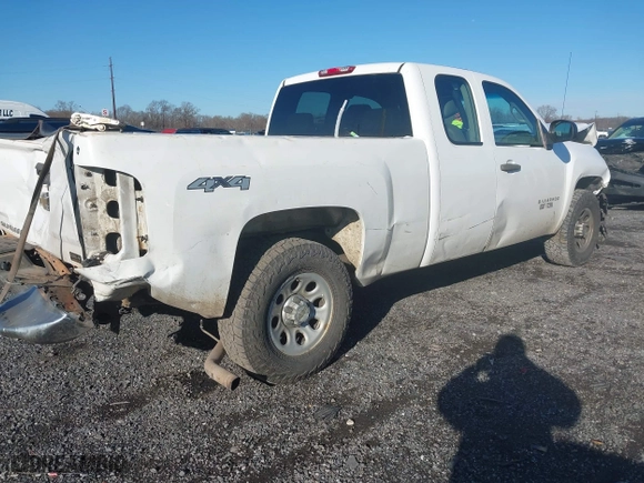 2013 Chevrolet Silverado 1500 Work Truck with VIN 1GCRKPEA1DZ366756, listed as a IAAI auction lot 41196096 with 274,143 mi miles. Bid and sale history available at carsss.com. Image 4.