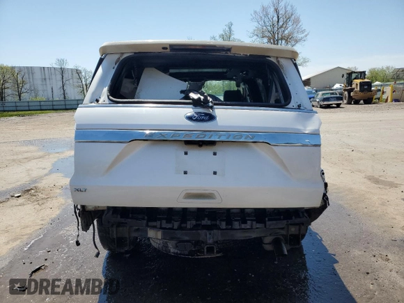 2019 Ford Expedition XLT with VIN 1FMJU1JT2KEA53114, listed as a Copart auction lot 56191305 with 82,134 mi miles and Salvage title. Bid and sale history available at DreamBid. Image 6.