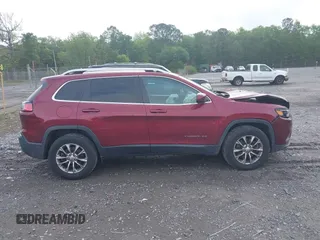 2019 Jeep Cherokee Latitude Plus with VIN 1C4PJMLB3KD195412, listed as a IAAI auction lot 42117860 with 177,178 mi miles. Bid and sale history available at carsss.com. Image 13.