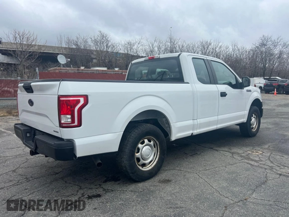 2017 Ford F-150 XL z VIN 1FTEX1E83HFA54391, wystawiony jako Copart lot #49659815 z przebiegiem 199 000 mil mil oraz Czysty tytuł • Clean title. Historia ofert i sprzedaży dostępna na DreamBid. Obrazek 4.