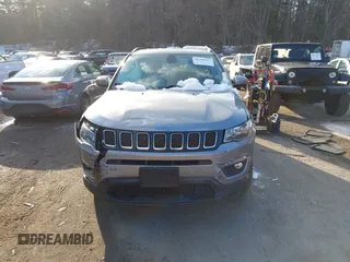 2019 Jeep Compass Latitude with VIN 3C4NJDBB4KT850342, listed as a IAAI auction lot 41398167 with 33,771 mi miles and . Bid and sale history available at DreamBid. Image 12.