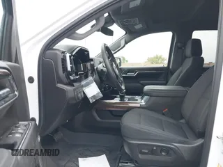 2024 Chevrolet Silverado 1500 RST with VIN 1GCUDEED8RZ115873, listed as a IAAI auction lot 42194472 with 9,257 mi miles and . Bid and sale history available at DreamBid. Image 5.