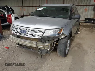 2018 Ford Explorer XLT с VIN 1FM5K7D83JGC26840, выставлен на аукционе IAAI как лот 42248170 с пробегом 128 599 миль миль и . История ставок и продаж доступна на DreamBid. Изображение 6.