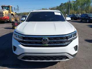 2021 Volkswagen Atlas Cross Sport 3.6L V6 SEL with VIN 1V2EE2CA2MC227667, listed as a IAAI auction lot 41886405 with 41,928 mi miles. Bid and sale history available at carsss.com. Image 13.