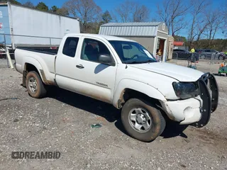 2010 Toyota Tacoma PreRunner with VIN 5TETU4GN1AZ711945, listed as a IAAI auction lot 41700939 with 464,558 mi miles and . Bid and sale history available at DreamBid. Image 1.