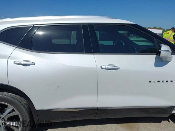 2022 Chevrolet Blazer Premier with VIN 3GNKBFRS8NS159382, listed as a IAAI auction lot 42031038 with 65,055 mi miles and . Bid and sale history available at DreamBid. Image 13.