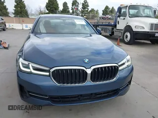 2023 BMW 5 Series 530e z VIN WBA13AG07PCL21918, wystawiony jako IAAI lot #41890108 z przebiegiem 20 790 mil mil oraz . Historia ofert i sprzedaży dostępna na DreamBid. Obrazek 13.