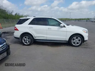 2015 Mercedes-Benz M 350 with VIN 4JGDA5JB8FA462476, listed as a IAAI auction lot 41901008 with 55,619 mi miles and . Bid and sale history available at DreamBid. Image 13.