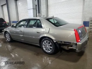 2011 Cadillac DTS Premium Collection z VIN 1G6KH5E68BU143689, wystawiony jako Copart lot #51861855 z przebiegiem 124 522 mil mil oraz Szkoda całkowita • Salvage title. Historia ofert i sprzedaży dostępna na DreamBid. Obrazek 2.