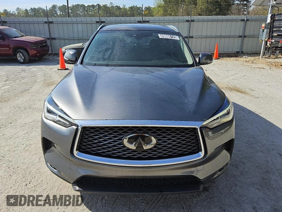 2019 Infiniti QX50 LUXE with VIN 3PCAJ5M19KF123107, listed as a Copart auction lot 49866125 with 131,075 mi miles and Clean Title. Bid and sale history available at carsss.com. Image 5.