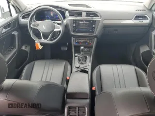 2022 Volkswagen Tiguan SE z VIN 3VV2B7AX7NM027421, wystawiony jako Copart lot #53280115 z przebiegiem 44 395 mil mil oraz Szkoda całkowita • Salvage title. Historia ofert i sprzedaży dostępna na DreamBid. Obrazek 8.