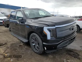 2024 Ford F-150 Lightning Flash z VIN 1FT6W3L73RWG21830, wystawiony jako Copart lot #43161725 z przebiegiem 23 mil mil oraz Czysty tytuł • Clean title. Historia ofert i sprzedaży dostępna na DreamBid. Obrazek 4.