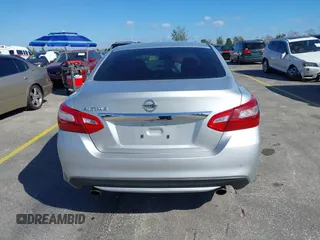 2018 Nissan Altima SV with VIN 1N4AL3AP9JC123018, listed as a IAAI auction lot 41483210 with 93,388 mi miles and . Bid and sale history available at carsss.com. Image 17.