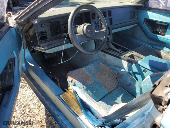 1987 Chevrolet Corvette with VIN 1G1YY2188H5104027, listed as a Copart auction lot 77622314 with 155,147 mi miles and Clean Title. Bid and sale history available at carsss.com. Image 8.