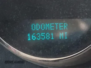 2008 Chevrolet Tahoe LTZ с VIN 1GNFC13008R192473, выставлен на аукционе IAAI как лот 41353411 с пробегом 163 581 миль миль и . История ставок и продаж доступна на DreamBid. Изображение 15.