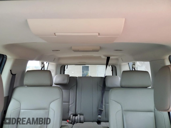 2018 Chevrolet Suburban Premier with VIN 1GNSCJKC5JR293962, listed as a Copart auction lot 50641835 with 137,598 mi miles and Salvage Title. Bid and sale history available at DreamBid. Image 10.