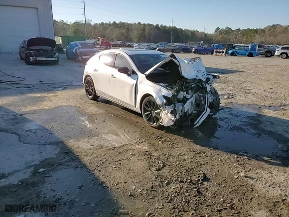 2021 Mazda Mazda3 Hatchback Premium with VIN JM1BPAML1M1401930, listed as a Copart auction lot 43561365 with 0 mi miles and Salvage Title. Bid and sale history available at carsss.com. Image 13.