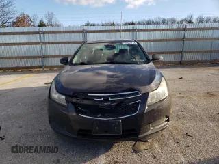 2014 Chevrolet Cruze 1LT with VIN 1G1PC5SB0E7201101, listed as a Copart auction lot 85553744 with 73,389 mi miles and Salvage Title. Bid and sale history available at carsss.com. Image 5.