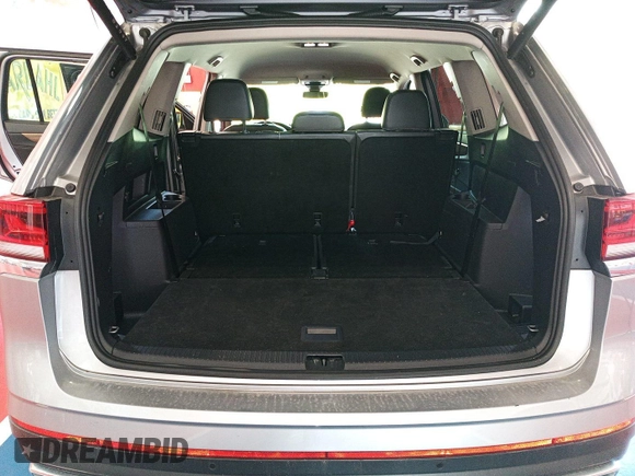 2024 Volkswagen Atlas SE with VIN 1V2HR2CA9RC557329, listed as a IAAI auction lot 42734151 with 19,097 mi miles and . Bid and sale history available at DreamBid. Image 4.