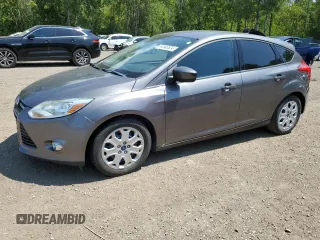 2012 Ford Focus SE z VIN 1FAHP3K26CL208276, wystawiony jako Copart lot #64546524 z przebiegiem 167 233 mil mil oraz Tytuł czysty. Historia ofert i sprzedaży dostępna na DreamBid. Obrazek 1.