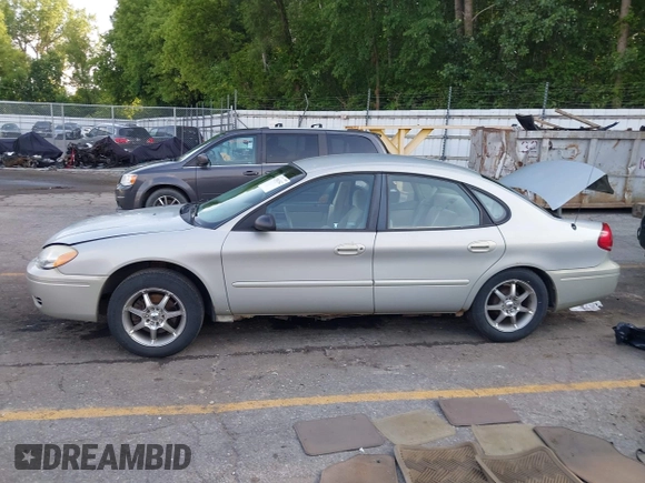 2006 Ford Taurus SE with VIN 1FAFP53UX6A184373, listed as a IAAI auction lot 42581542 with Not provided miles and . Bid and sale history available at DreamBid. Image 14.