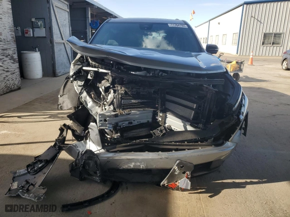 2024 Chevrolet Traverse FWD LT with VIN 1GNERGKS8RJ209410, listed as a Copart auction lot 71764784 with 960 mi miles and Salvage Title. Bid and sale history available at carsss.com. Image 5.