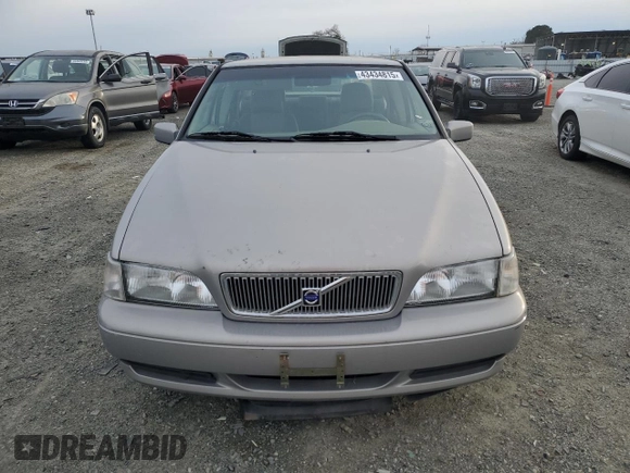 1999 Volvo S70 с VIN YV1LS55A2X1587936, выставлен на аукционе Copart как лот 43434815 с пробегом 86 839 миль миль и Чистый • Clean title. История ставок и продаж доступна на DreamBid. Изображение 5.
