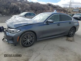 2022 BMW 3 Series 330i xDrive with VIN 3MW5R7J09N8C56232, listed as a Copart auction lot 47318825 with 31,339 mi miles and Salvage Title. Bid and sale history available at carsss.com. Image 1.