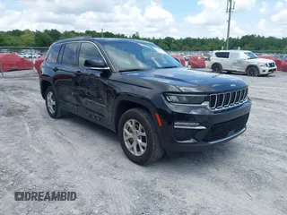 2023 Jeep Grand Cherokee Limited z VIN 1C4RJHBG8PC525457, wystawiony jako IAAI lot #42462780 z przebiegiem 59 490 mil mil oraz . Historia ofert i sprzedaży dostępna na DreamBid. Obrazek 1.