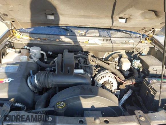 2008 GMC Envoy Denali with VIN 1GKES63M982258281, listed as a IAAI auction lot 42022548 with 265,129 mi miles. Bid and sale history available at carsss.com. Image 10.