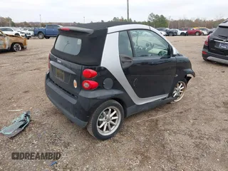2008 Smart fortwo Passion with VIN WMEEK31X38K108224, listed as a IAAI auction lot 41076818 with 70,385 mi miles and . Bid and sale history available at DreamBid. Image 4.