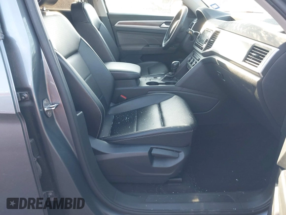 2022 Volkswagen Atlas SE with VIN 1V2DP2CA9NC533465, listed as a IAAI auction lot 41108974 with 74,684 mi miles and . Bid and sale history available at DreamBid. Image 3.