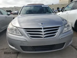 2011 Hyundai Genesis with VIN KMHGC4DF5BU127037, listed as a Copart auction lot 75053954 with Not Provided miles and Non Repairable. Bid and sale history available at carsss.com. Image 5.