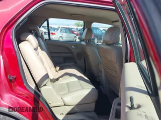 2006 Ford Freestyle SE z VIN 1FMZK04146GA31641, wystawiony jako IAAI lot #42272872 z przebiegiem Nie podano mil oraz . Historia ofert i sprzedaży dostępna na DreamBid. Obrazek 8.