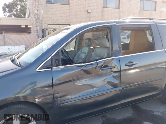2006 Honda Odyssey Touring с VIN 5FNRL38826B027110, выставлен на аукционе IAAI как лот 42096478 с пробегом 189 615 миль миль и . История ставок и продаж доступна на DreamBid. Изображение 6.