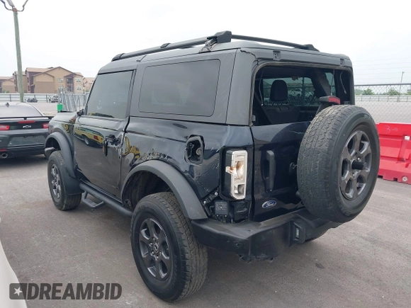 2021 Ford Bronco z VIN 1FMDE5AP1MLA69419, wystawiony jako IAAI lot #42276822 z przebiegiem 29 734 mil mil oraz . Historia ofert i sprzedaży dostępna na DreamBid. Obrazek 3.