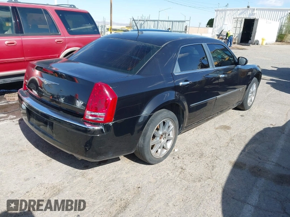 2008 Chrysler 300 C with VIN 2C3KK63H28H119526, listed as a IAAI auction lot 41898713 with Not Provided miles and . Bid and sale history available at carsss.com. Image 4.