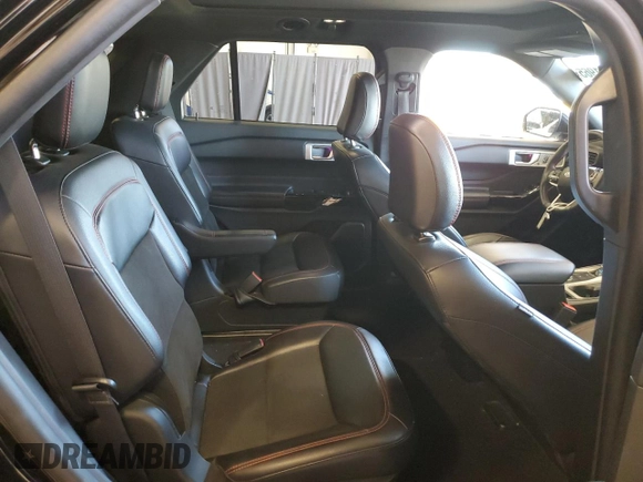 2022 Ford Explorer ST-Line z VIN 1FMSK8KHXNGA19797, wystawiony jako Copart lot #54931965 z przebiegiem 24 802 mil mil oraz Szkoda całkowita • Salvage title. Historia ofert i sprzedaży dostępna na DreamBid. Obrazek 11.