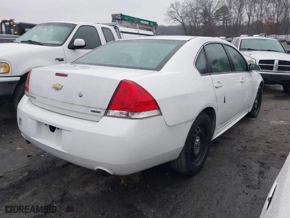 2016 Chevrolet Impala Limited Police Police with VIN 2G1WD5E39G1116948, listed as a IAAI auction lot 41552130 with NaN miles. Bid and sale history available at carsss.com. Image 4.